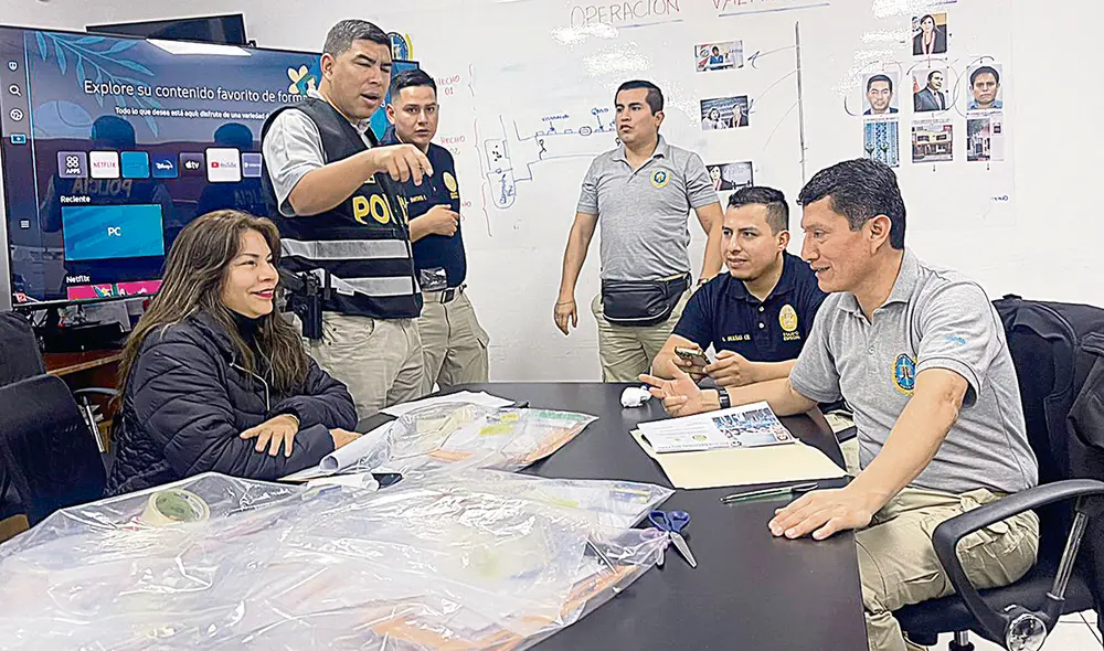 Días después de la suspensión temporal de Harvey Colchado como jefe de la PNP, se intentó ingresar a las oficinas del Eficcop. Foto: PNP Días después de la suspensión temporal de Harvey Colchado como jefe de la PNP, se intentó ingresar a las oficinas del Eficcop. Foto: PNP