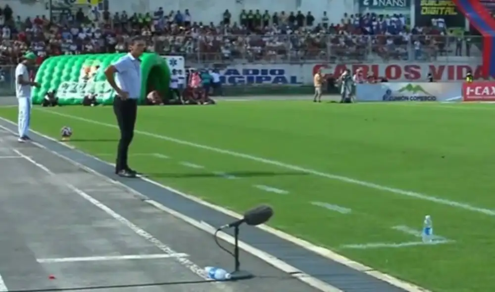 Fabián Bustos se encuentra invicto desde su llegada a Universitario. Foto: captura L1 MAX
