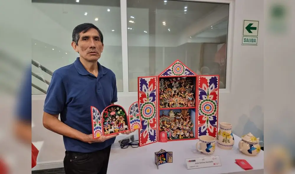 Jesús Sánchez, retablista ayacuchano, es uno de los participantes del concurso Somos Artesanía. Fuente: Miguel Calderón Jesús Sánchez, retablista ayacuchano, es uno de los participantes del concurso Somos Artesanía. Fuente: Miguel Calderón