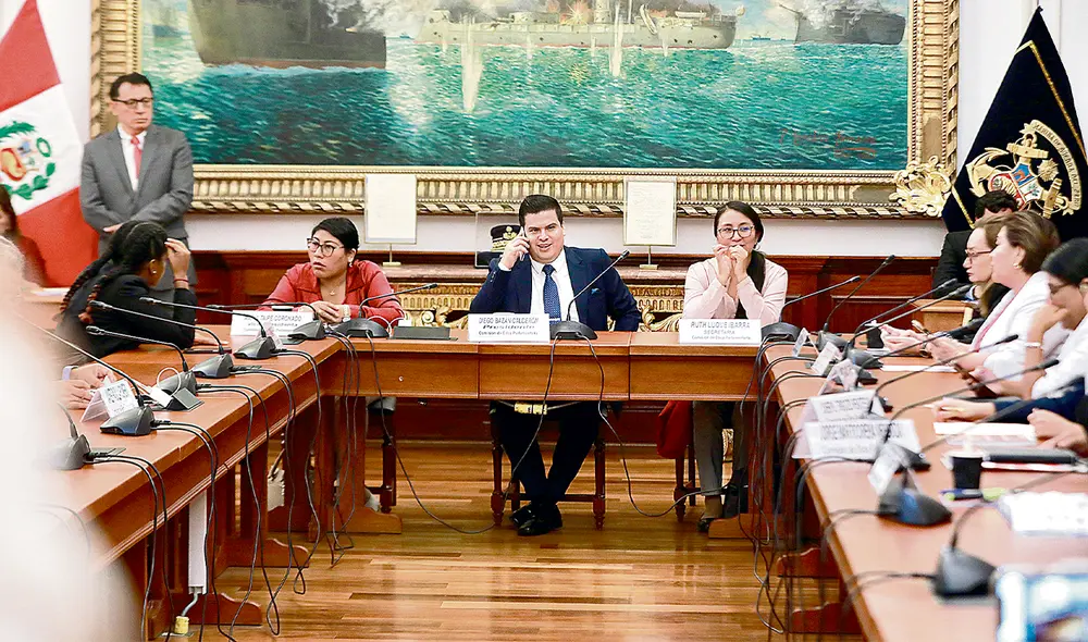 El Parlamento recibe fuertes críticas. Foto: difusión El Parlamento recibe fuertes críticas. Foto: difusión