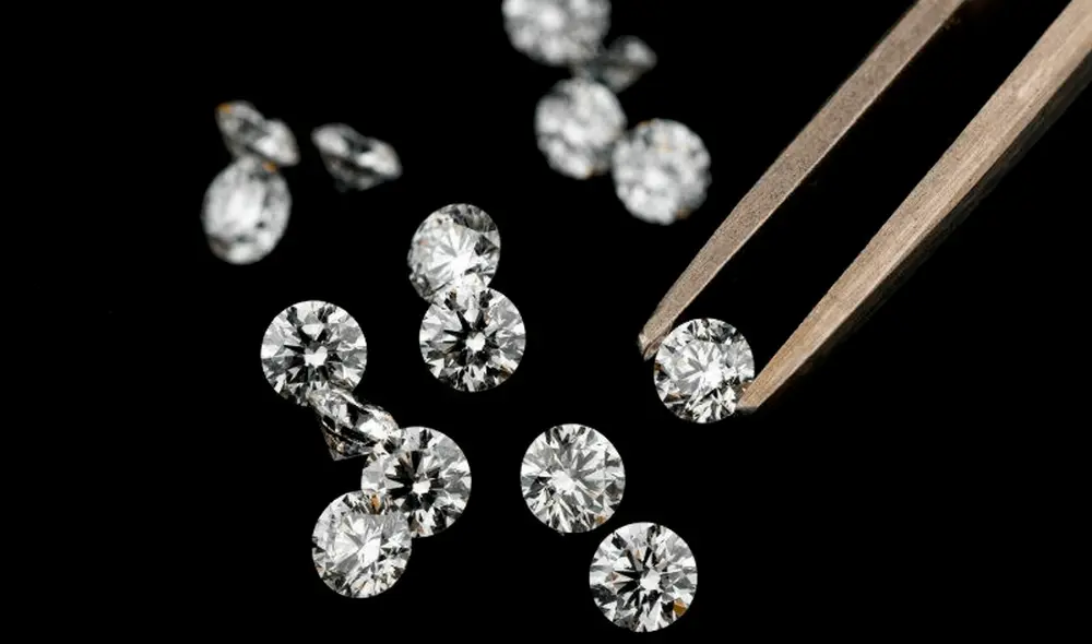 Un diamante creado en un laboratorio puede costar un 30% menos que uno natural. Foto: Etika jewels