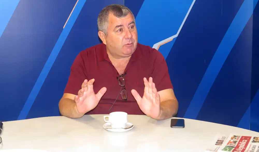 Periodista Juan Carlos Tafur fue acusado de estar vinculado a la red criminal que lideraría Patricia Benavides, según tesis fiscal. Foto: La República Periodista Juan Carlos Tafur fue acusado de estar vinculado a la red criminal que lideraría Patricia Benavides, según tesis fiscal. Foto: La República