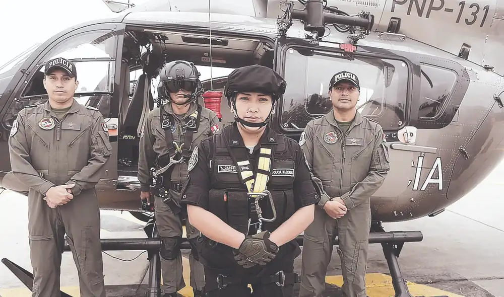 Experta. La suboficial Verónica Gargate Coaguila se enfrentó a una misión peligrosa, pero no dudó en rescatar a la víctima. Foto: Marco Cotrina Experta. La suboficial Verónica Gargate Coaguila se enfrentó a una misión peligrosa, pero no dudó en rescatar a la víctima. Foto: Marco Cotrina