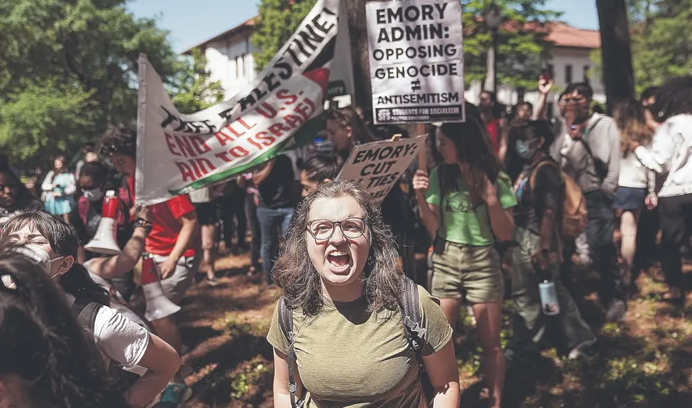 Piden la paz. Movimientos universitarios estadounidenses se autoconvocaron ayer jueves. Foto: AFP Piden la paz. Movimientos universitarios estadounidenses se autoconvocaron ayer jueves. Foto: AFP