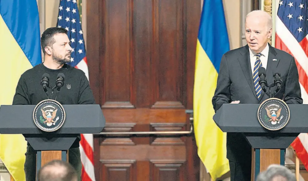 Soporte occidental. Los recursos económicos son destinados para la resistencia militar ucraniana contra la ofensiva rusa. Foto: AFP