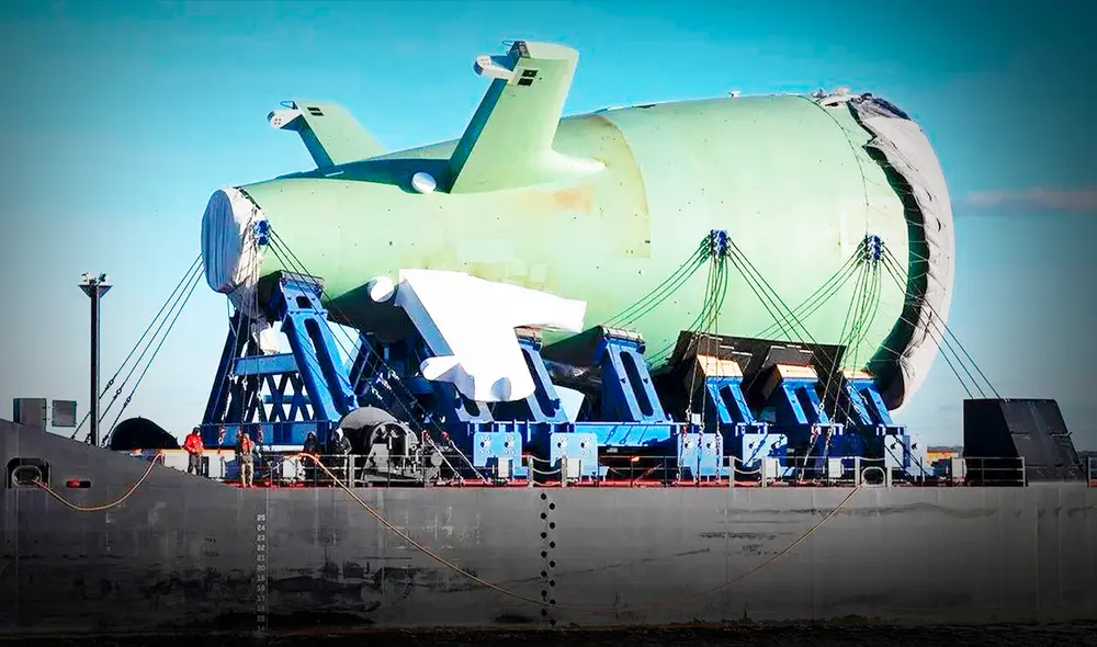 La popa del submarino presenta un diseño inusual, caracterizado por estabilizadores asimétricos dispuestos en forma de X. Foto: Huntington Ingalls Industries La popa del submarino presenta un diseño inusual, caracterizado por estabilizadores asimétricos dispuestos en forma de X. Foto: Huntington Ingalls Industries