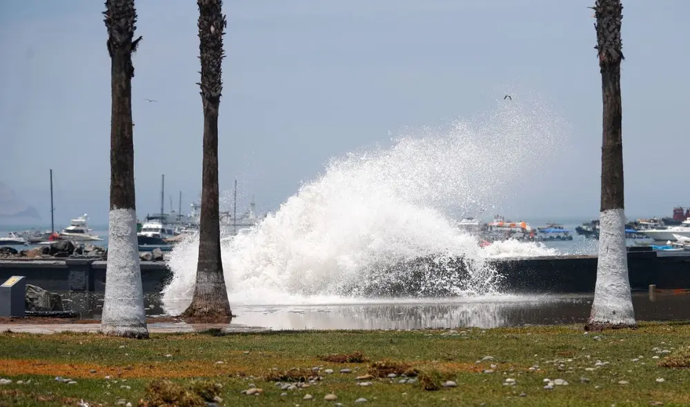 Se recomienda a la población evitar exponerse al fenómeno. Foto: Andina Se recomienda a la población evitar exponerse al fenómeno. Foto: Andina