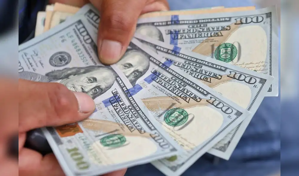 En el mercado paralelo, el billete verde se ubica ahora en S/3,71 la compra y en S/3,75 la venta. Fuente: Andina