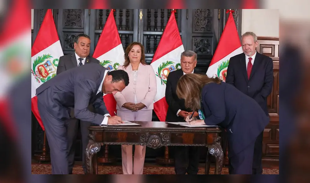 Este martes se suscribió contrato Estado a Estado con Canadá. Foto: Presidencia