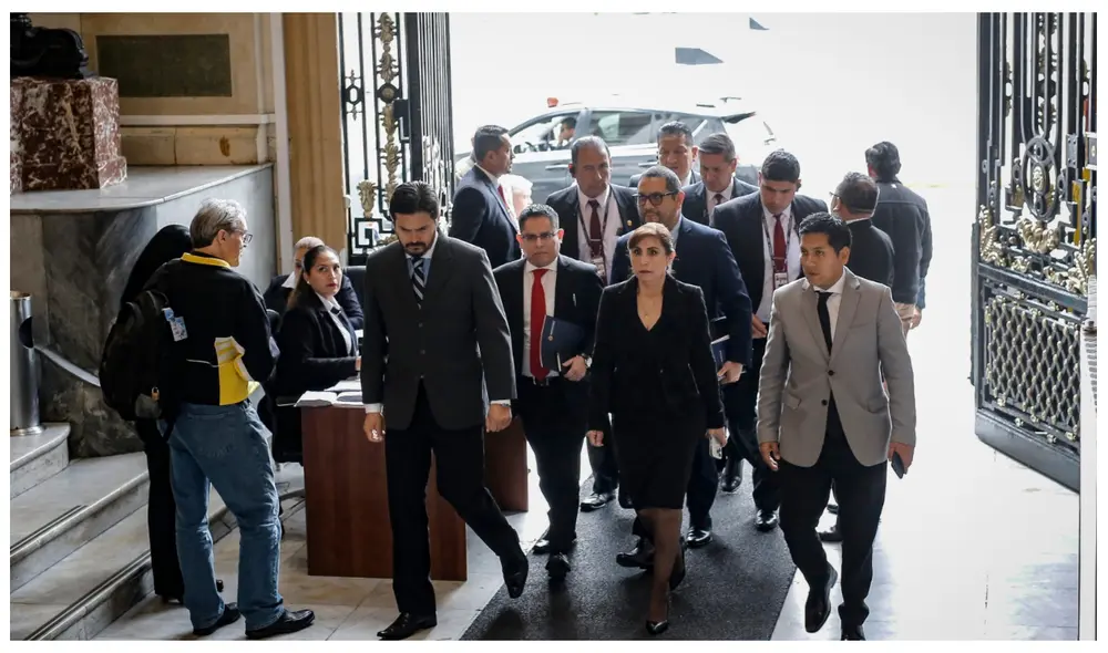 Benavides lo niega todo, pero  ella intervino directamente en licitación cuestionada por el BID.