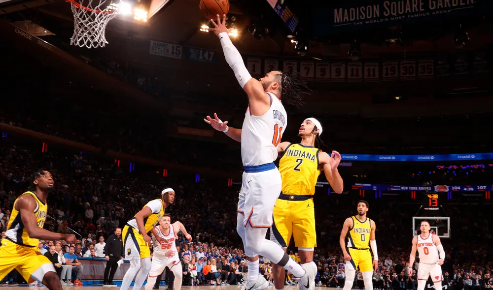 Jalen Brunson cargó a la ofensiva de Knicks durante buena parte del compromiso. Foto: AFP Jalen Brunson cargó a la ofensiva de Knicks durante buena parte del compromiso. Foto: AFP