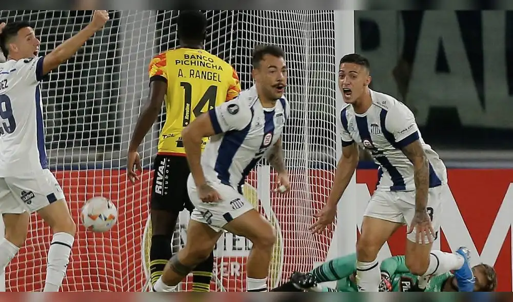 Matías Catalán anotó el primer gol de Talleres sobre Barcelona SC. Foto: AFP. Matías Catalán anotó el primer gol de Talleres sobre Barcelona SC. Foto: AFP.