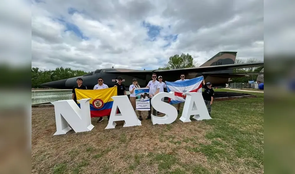 Estos fueron los delegados que visitaron las instalaciones de la NASA. Foto: Infobae