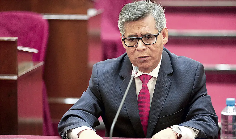 Escenificación. Pedro Cartolín solo postularía por una formalidad. No tiene apoyo del Congreso. Foto: difusión Escenificación. Pedro Cartolín solo postularía por una formalidad. No tiene apoyo del Congreso. Foto: difusión