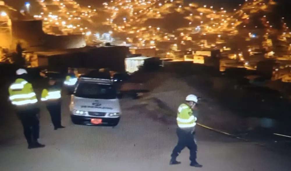 Un doble crimen se cometió en una zona descampada de Huaycán. Foto: América TV. Un doble crimen se cometió en una zona descampada de Huaycán. Foto: América TV.