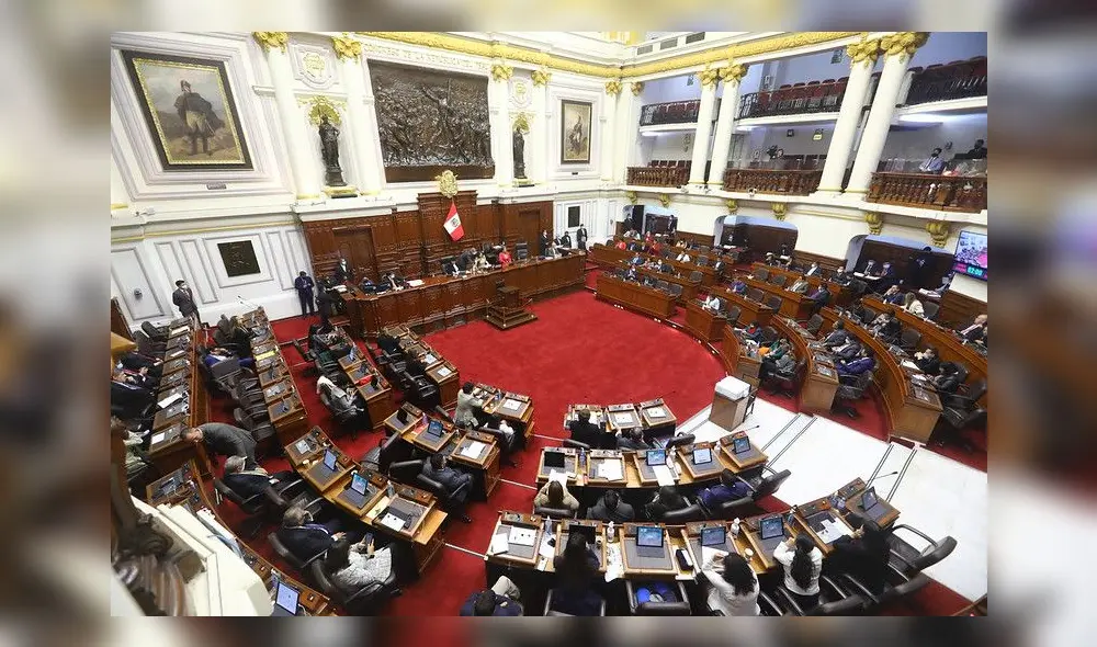 En el Congreso protestan cuando aparecen nuevas bancadas, pero no aprueban leyes que fortalecen la militancia en partidos políticos. En el Congreso protestan cuando aparecen nuevas bancadas, pero no aprueban leyes que fortalecen la militancia en partidos políticos.