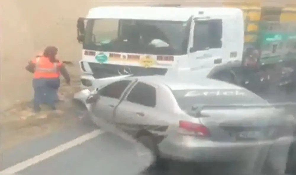 Emergencia se registró en el kilómetro 6 de la vía Pasamayo. Foto: captura de ATV