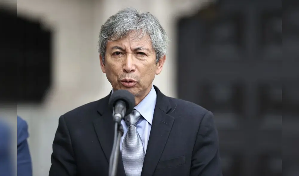 José Arista respondió a cuestionamientos de Julio Velarde. Foto: Andina