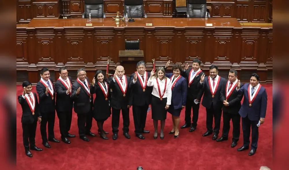 ¿Volverán? Con la salida de Darwin Espinoza de la Bancada de Acción Popular, podrían reingresar los que se fueron, entre ellos, Maricarmen Alva. ¿Volverán? Con la salida de Darwin Espinoza de la Bancada de Acción Popular, podrían reingresar los que se fueron, entre ellos, Maricarmen Alva.