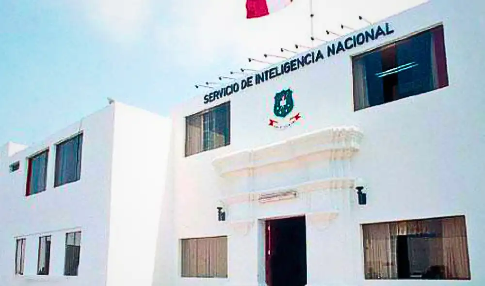 Hace unos días, se reportó que el contralor Nelson Shack habría sido espiado por personal de la DINI, pero el Ejecutivo dijo desconocer el referido evento. Foto: composición LR- Andina.