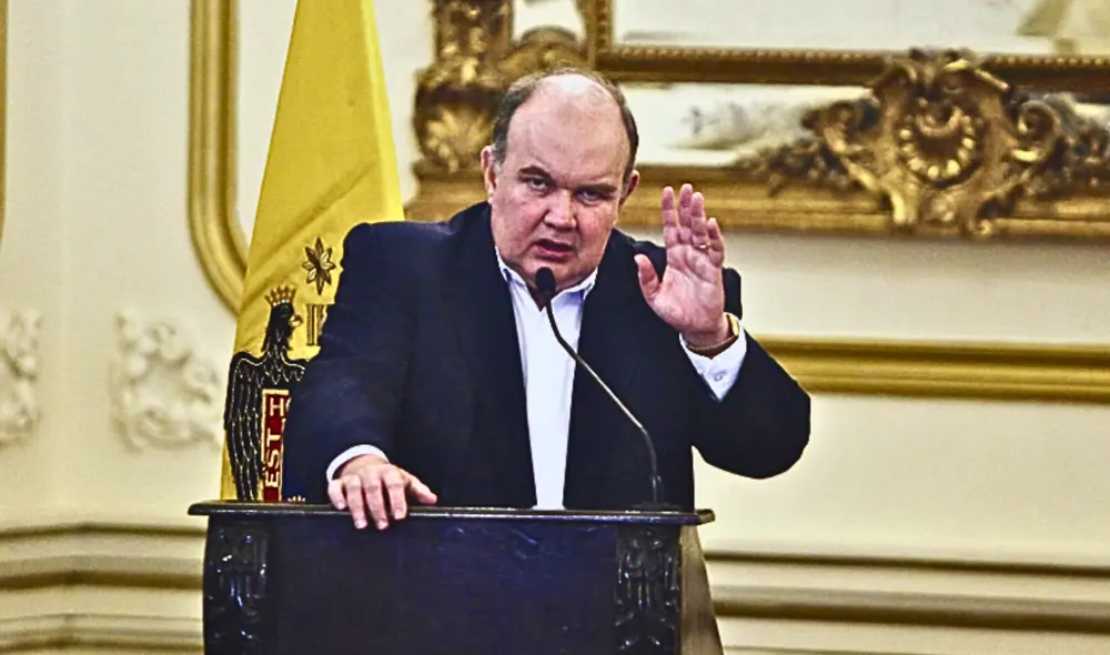 López Aliaga ha sido criticado por diferentes sectores públicos al ser presentado como candidato presidencial en Iquitos. Foto: La República