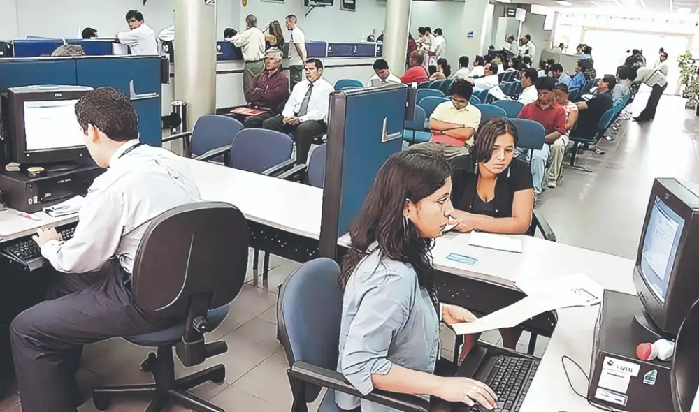 Foto de la columna de Diego Pomareda. Foto de la columna de Diego Pomareda.