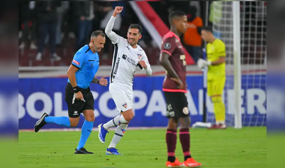 Universitario perdió su último duelo ante LDU por la Copa Libertadores 2024. Foto: AFP