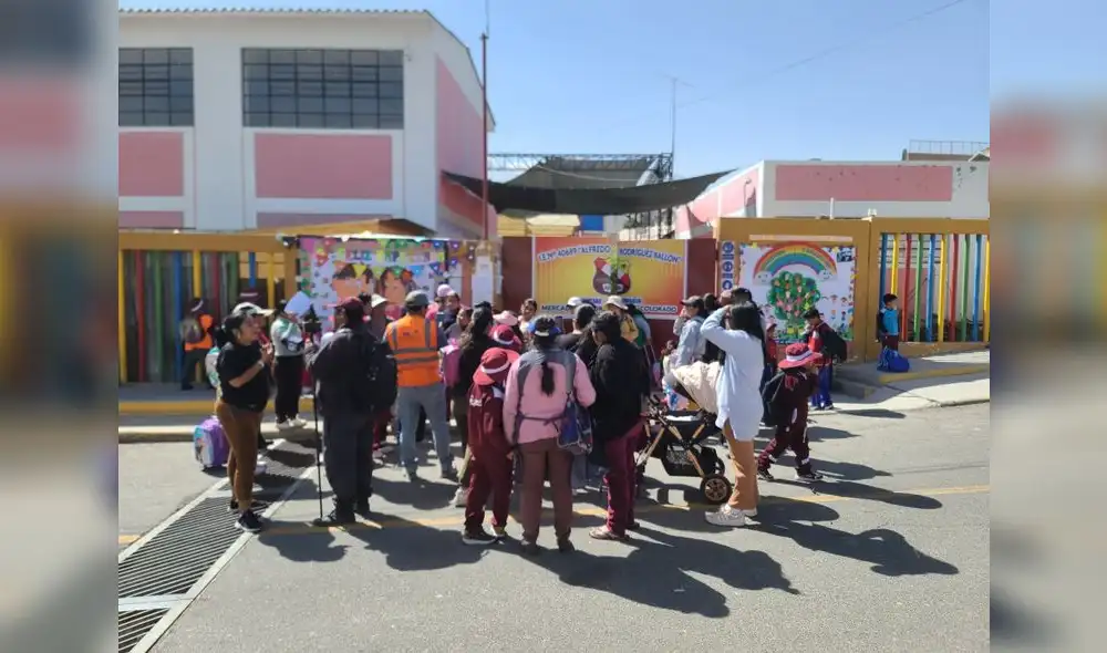 Madres denunciaron a docente por golpes hacia menores de 3 años. Foto: Leonela Aquino / URPI-LR