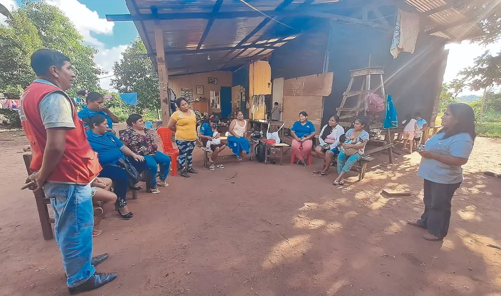 Sensibilización. Las defensoras comunitarias entrenadas por el MIMP ayudan con la prevención de la violencia. Foto: difusión