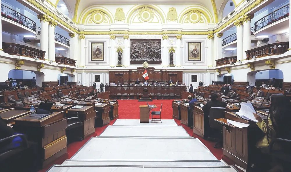 Primera votación. La interpretación auténtica tendrá que ser sometida a una segunda ronda en el Pleno. Ayer alcanzó los 67 votos, con el apoyo de Perú Libre, Fuerza Popular, entre otros. Foto: difusión