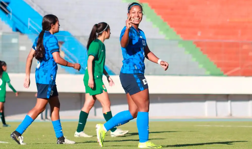 Bolivia y El Salvador se enfrentaron en el Estadio Félix Capriles. Foto: Twitter/La Selecta Bolivia y El Salvador se enfrentaron en el Estadio Félix Capriles. Foto: Twitter/La Selecta