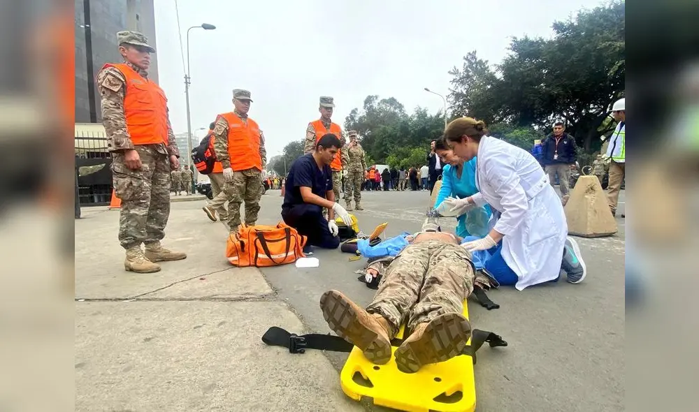 Simulacro (terremoto de magnitud 8.8) dejó “83.000 muertos” a nivel nacional, señaló el COEN.  Difusión