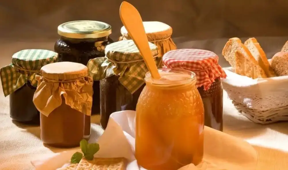 Antiguo remedio natural no solo endulza, sino que también ofrece otras propiedades. Foto: Ecocolmena Antiguo remedio natural no solo endulza, sino que también ofrece otras propiedades. Foto: Ecocolmena