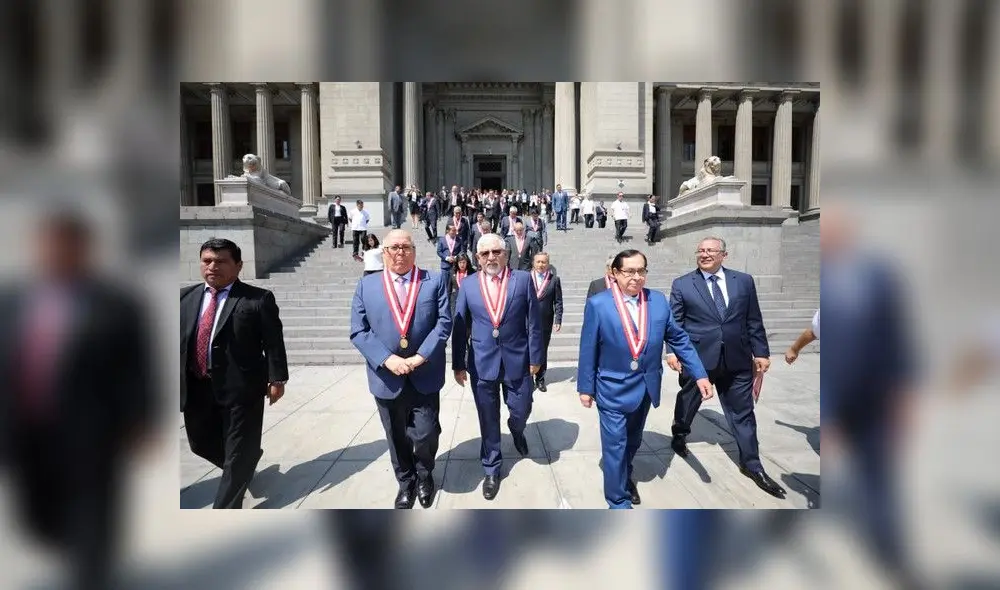 Pleno de la Corte Suprema durante la despedida a Héctor Lama, en abril pasado
