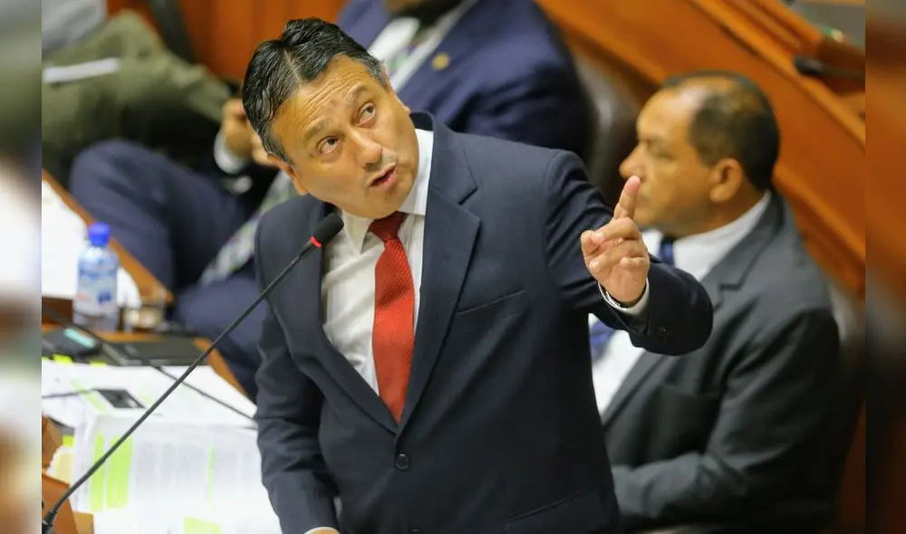 A pesar de los cuestionamientos en su contra, Bocángel continua desempeñándose como la máxima autoridad de una institución superior estatal. Foto: Andina.