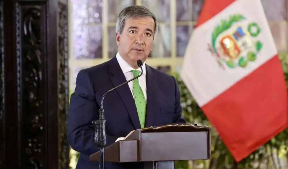 Raúl Pérez Reyes no asumió la responsabilidad por incidente en el aeropuerto. Foto: Congreso