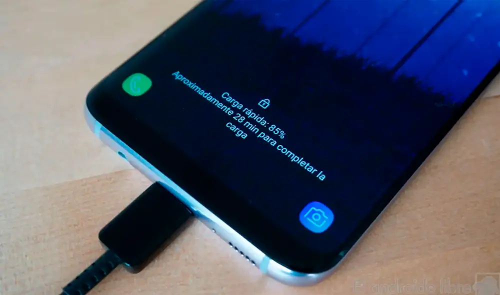Realiza una serie de comprobaciones técnicas. Foto: Composición LR / Español