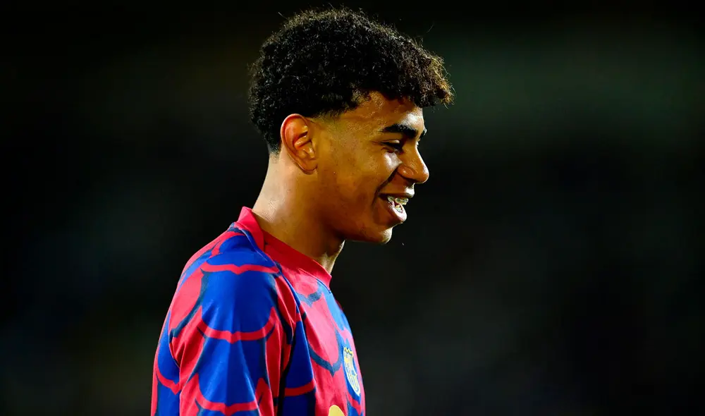 Lamine Yamal ha roto varios récords con el FC Barcelona y la selección española a sus 16 años. Foto: AFP