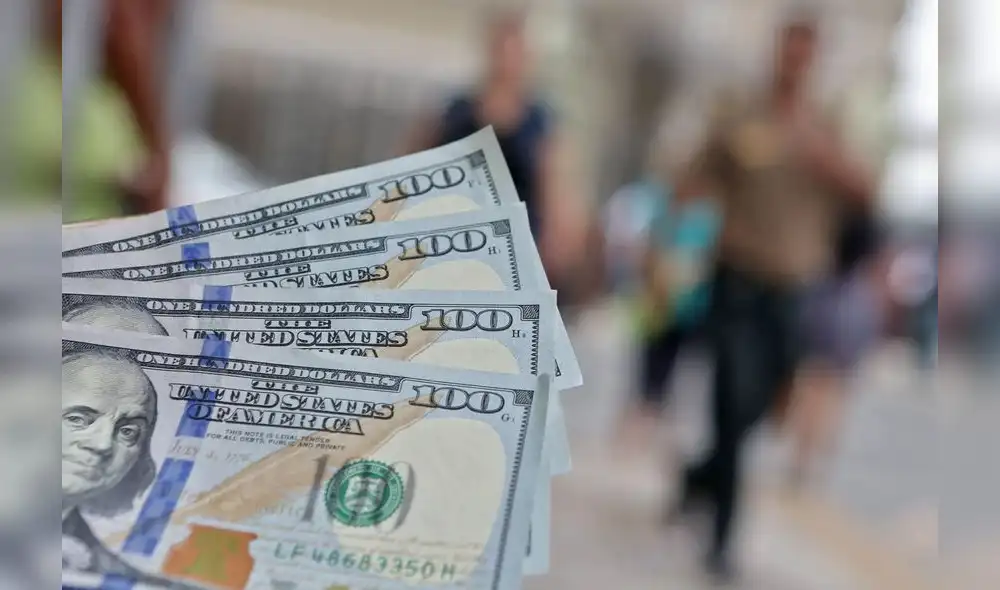 En el mercado paralelo, el dólar está en S/3,760 la compra y S/3,790 la venta. Foto: Andina