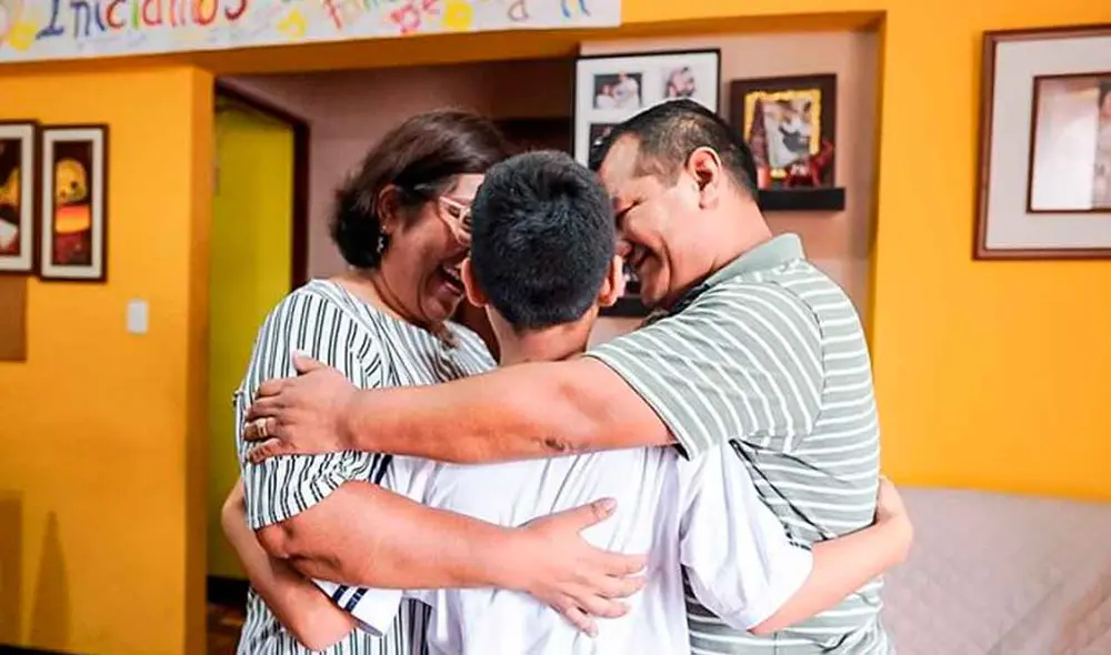 Los interesados en adoptar deben presentar una solicitud ante la Dirección de Adopciones y cumplir con ciertos requisitos. Foto: Andina