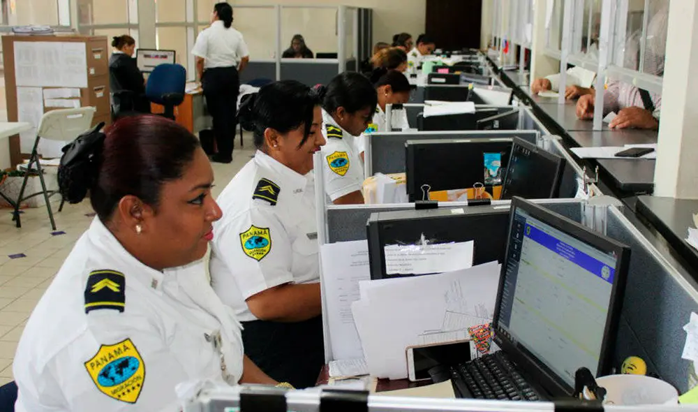 Los extranjeros en Panamá podrán solicitar los permisos de residencia hasta el 30 de junio. Foto: SNM