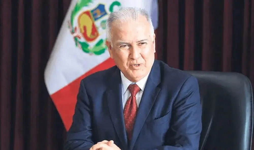 Alfonso López Chau anunció que postulará a la presidencia en el 2026. Foto: UNI