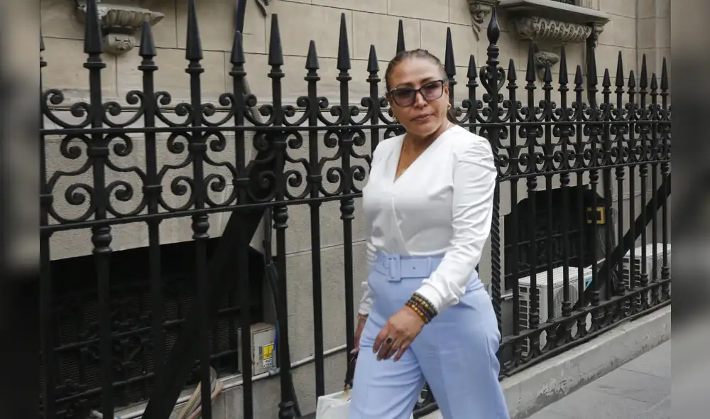 La Fiscalía ha observado la camioneta Toyota Hilux de 39 mil dólares por la que Elizabeth Medina y su esposo pagaron al contado. | Foto: Carlos Contreras -LR La Fiscalía ha observado la camioneta Toyota Hilux de 39 mil dólares por la que Elizabeth Medina y su esposo pagaron al contado. | Foto: Carlos Contreras -LR