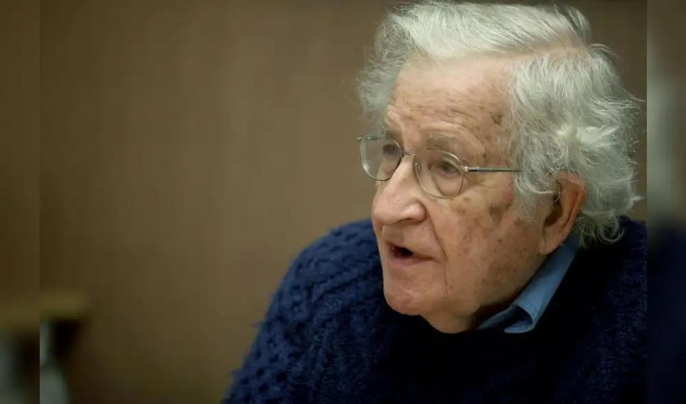 Chomsky estaría hospitalizado en São Paulo. Foto: Vía Impresa