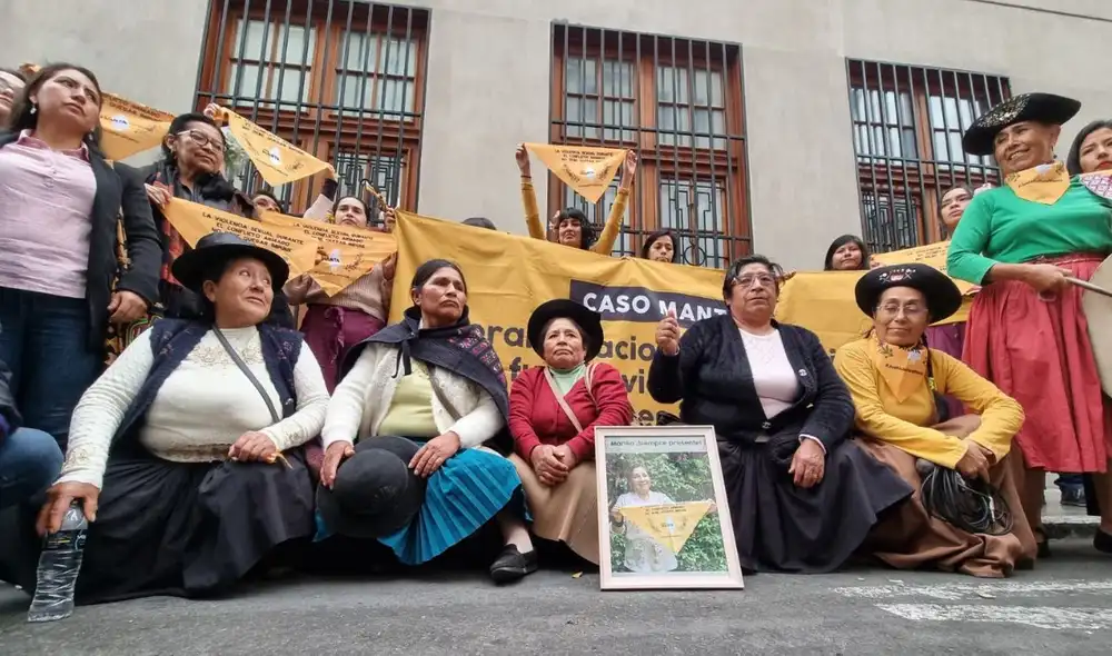 Condenan a 10 militares por violaciones sexuales de 9 mujeres en Manta y Vilca. Foto: Miriam Torres/La República - Video: La República Condenan a 10 militares por violaciones sexuales de 9 mujeres en Manta y Vilca. Foto: Miriam Torres/La República - Video: La República