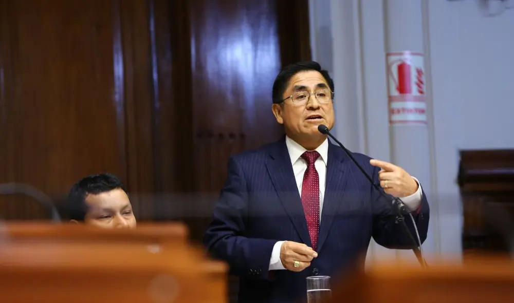 César Hinostroza se encuentra prófugo de la justicia desde hace varios años. Foto: Andina César Hinostroza se encuentra prófugo de la justicia desde hace varios años. Foto: Andina