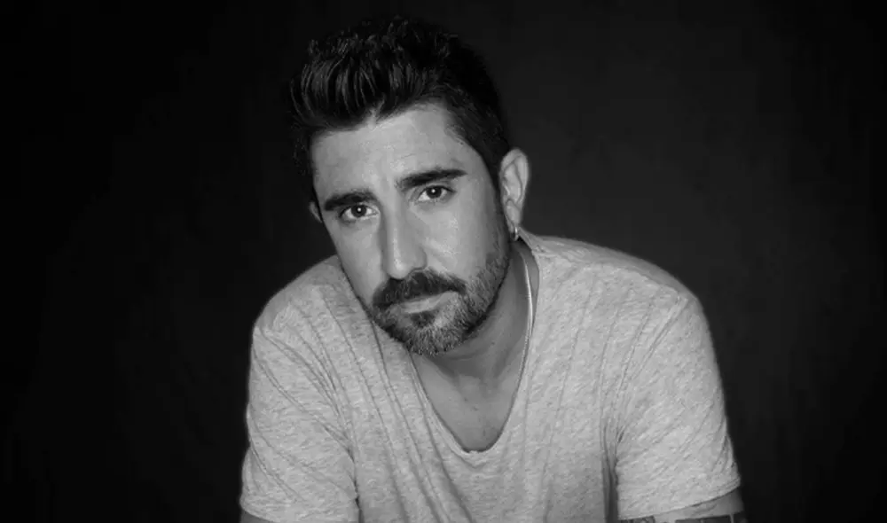 Alex Ubago regresa a la CDMX con su "Gira 20 Años" de éxitos musicales. Foto: Instagram/alexubago