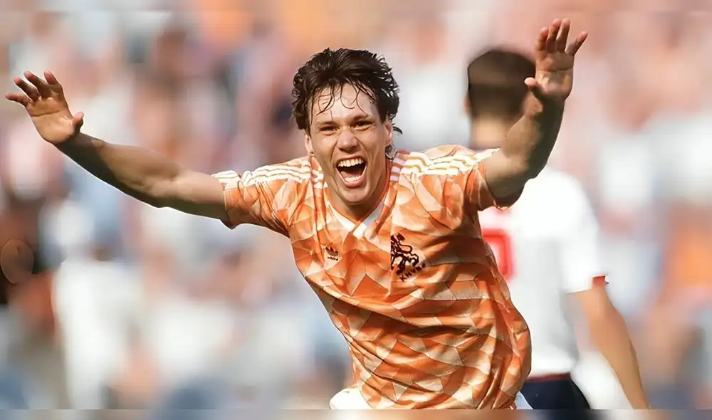 Eurocopa de 1988. Marco van Basten fue el máximo anotador del torneo con cinco goles.