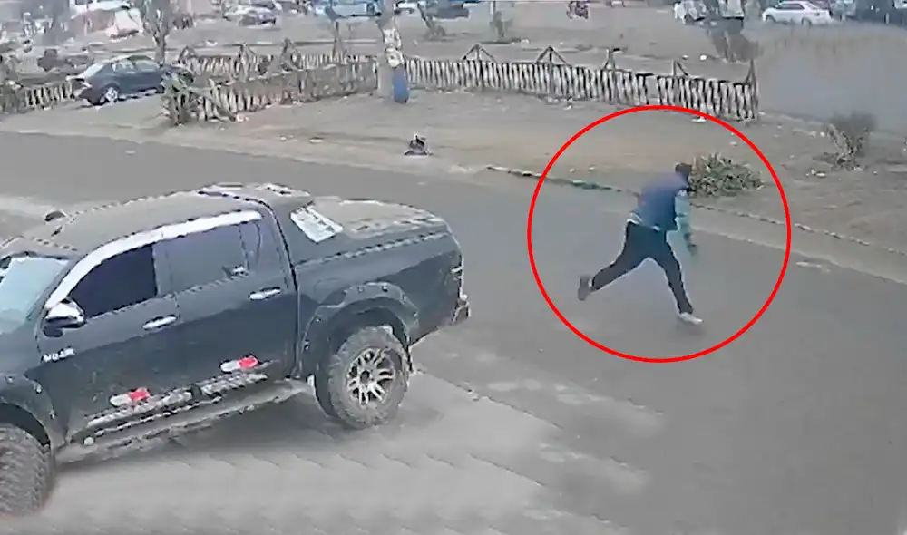 El suceso tuvo lugar en la avenida Trapiche, en Comas. Foto: Captura América Noticias