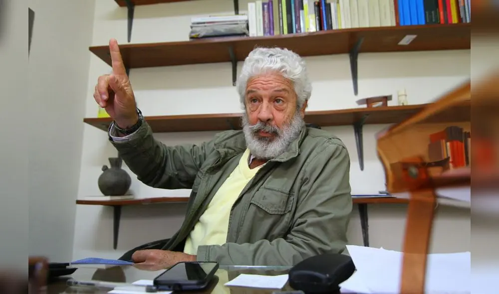 Eduardo Ballón explica el comportamiento de la coalición autoritaria. Eduardo Ballón explica el comportamiento de la coalición autoritaria.